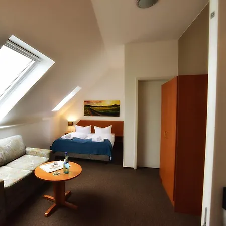 Goethe Messe By Trip Hotel Frankfurt am Main