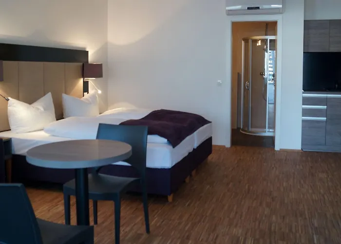 Trip Goethe Messe & Restaurant 3*